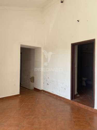 Moradia t2 para remodelação, em são brás dos matos, alandroal