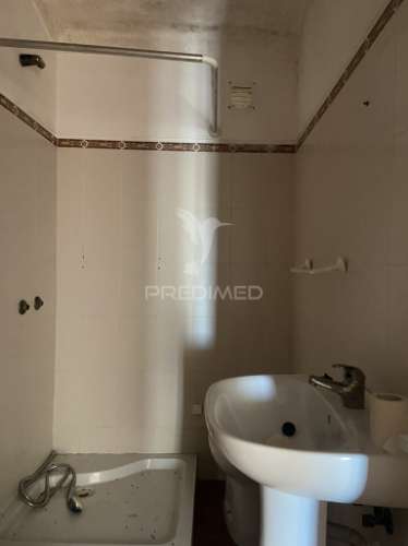 Moradia t2 para remodelação, em são brás dos matos, alandroal