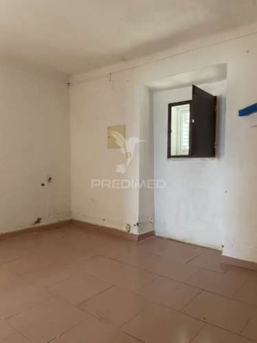 Moradia t2 para remodelação, em são brás dos matos, alandroal