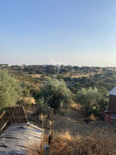 Moradia t2 para remodelação, em são brás dos matos, alandroal