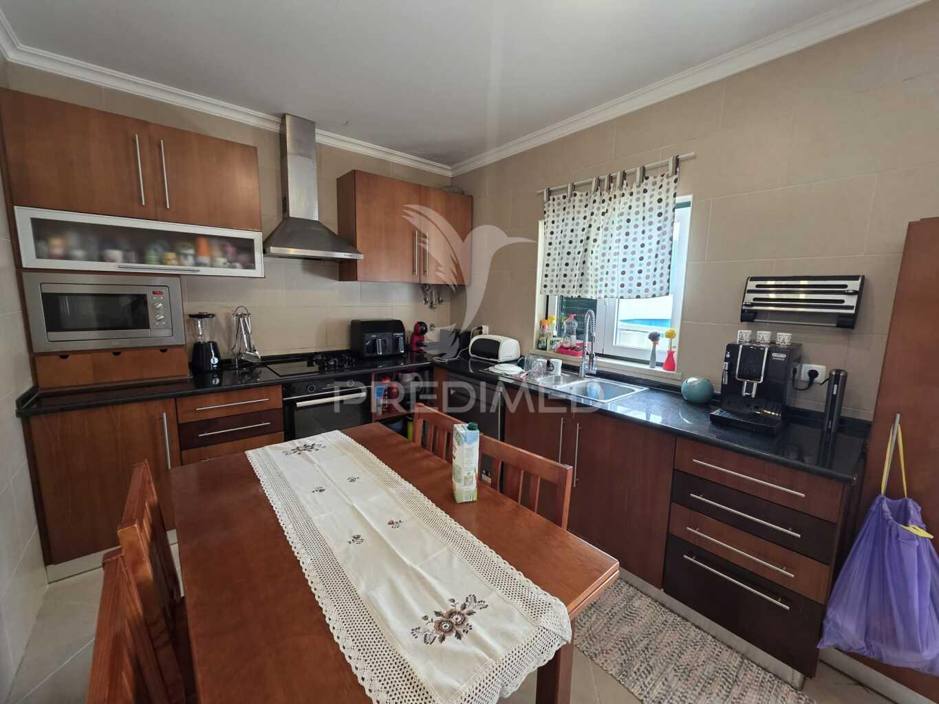 Moradia t4 com garagem- grândola