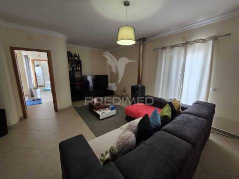 Moradia t4 com garagem- grândola