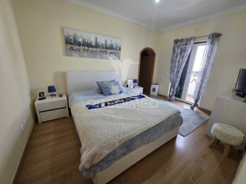 Moradia t4 com garagem- grândola