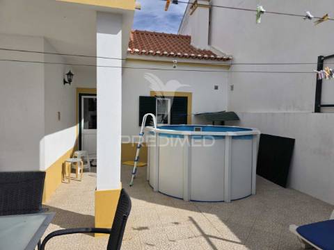 Moradia t4 com garagem- grândola