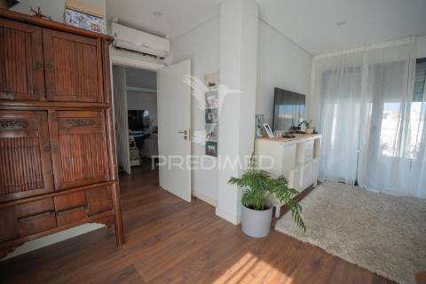 Moradia t4 granjas novas