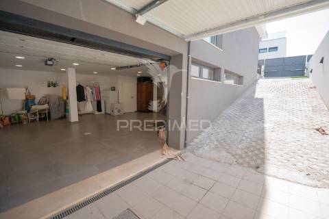 Moradia t4 granjas novas