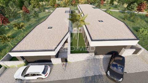 Terreno com projecto aprovado para moradia individual