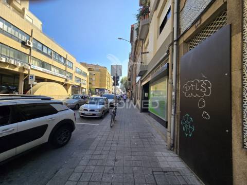 Apartamento t2 com garagem ao márquez