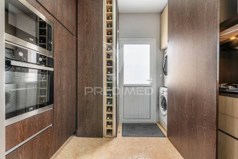 Moradia individual de tipologia t4 bi-familiar