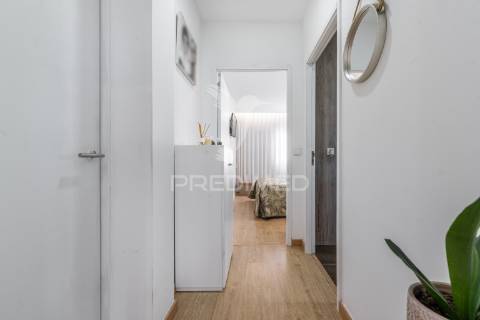 Moradia individual de tipologia t4 bi-familiar