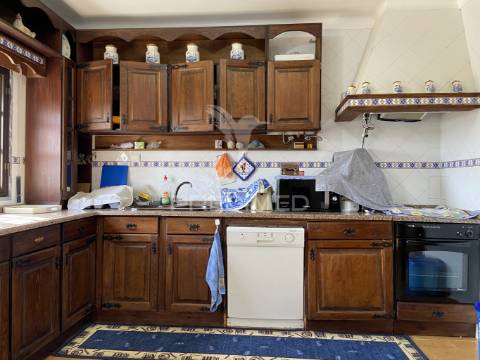 Moradia t4+2 com quintal e garagem – mina do bugalho, alandroal