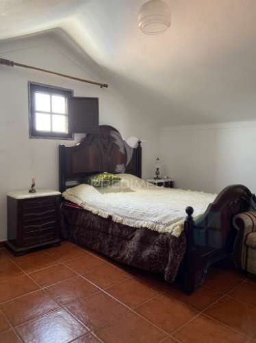 Moradia t4+2 com quintal e garagem – mina do bugalho, alandroal