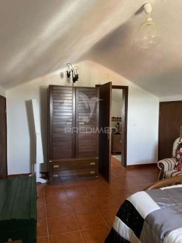 Moradia t4+2 com quintal e garagem – mina do bugalho, alandroal