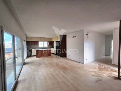 Moradia isolada t4 c/garagem, na qta. belavista - palmela