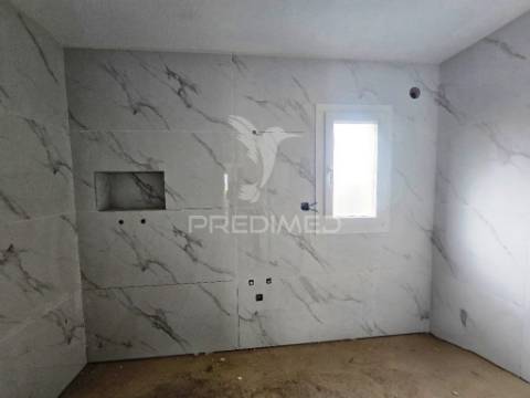 Moradia isolada t4 c/garagem, na qta. belavista - palmela