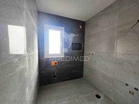 Moradia isolada t4 c/garagem, na qta. belavista - palmela