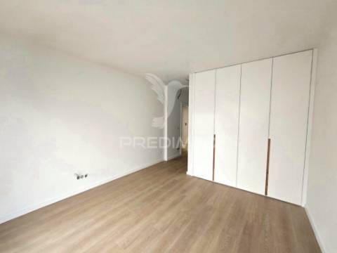 Moradia isolada t4 c/garagem, na qta. belavista - palmela