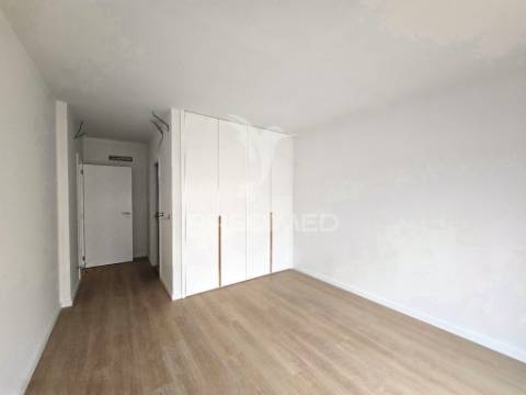 Moradia isolada t4 c/garagem, na qta. belavista - palmela