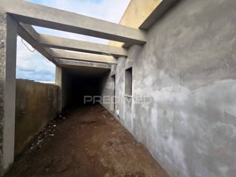 Moradia isolada t4 c/garagem, na qta. belavista - palmela