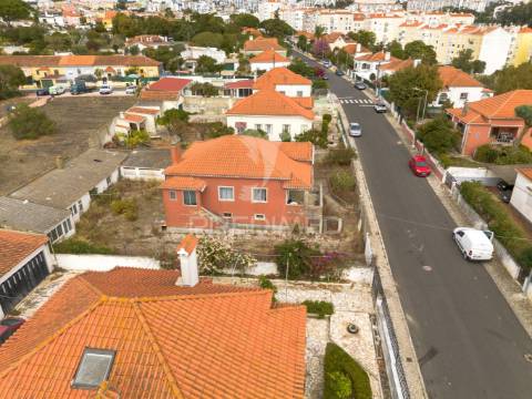 Moradia isolada em rio de mouro
