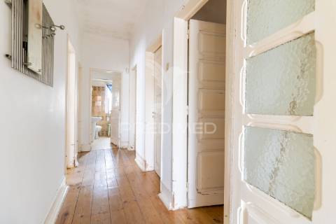 Moradia isolada em rio de mouro