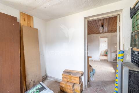 Moradia isolada em rio de mouro