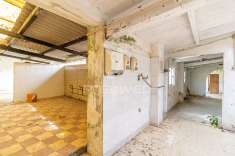 Moradia isolada em rio de mouro