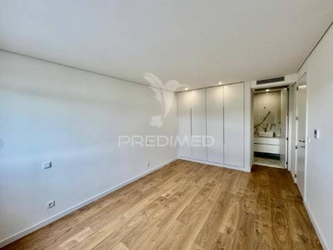 Apartamento t3 novo - próximo ao centro de braga