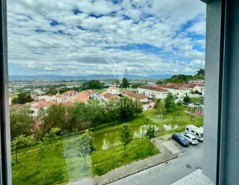 Apartamento t3 novo - próximo ao centro de braga