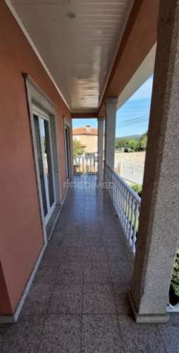 Moradia térrea t3+2 em nine – vila nova de famalicão