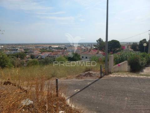 Apartamento t4 duplex - novo - castanheira do ribatejo