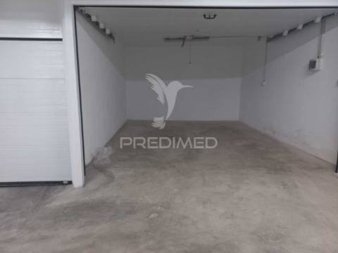 Apartamento t4 duplex - novo - castanheira do ribatejo