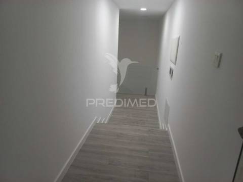 Apartamento t4 duplex - novo - castanheira do ribatejo