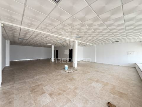 Loja ou armazém - fátima