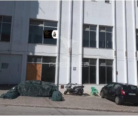 Garagem cruz de pau - amora