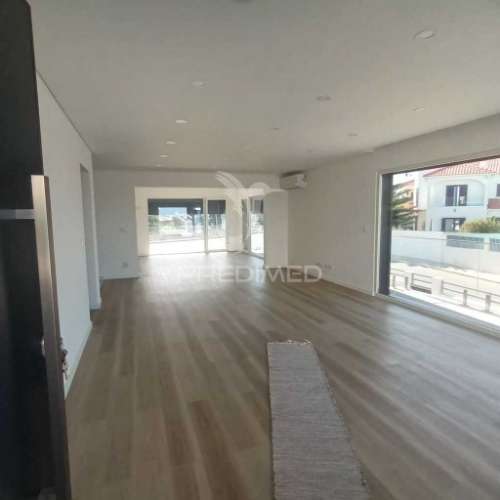 Moradia t4 nova no alto do indio