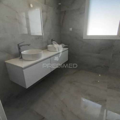 Moradia t4 nova no alto do indio