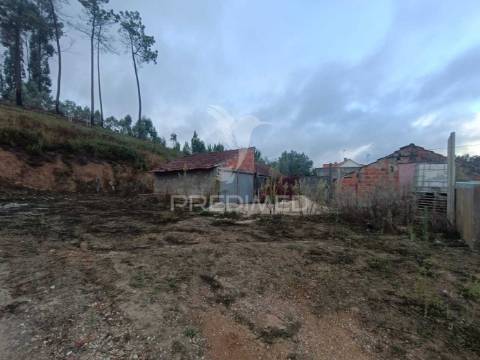 Moradia t2 em urqueira