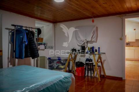 Moradia t2 com terreno – oportunidade única nos rosais, ilha de são jorge