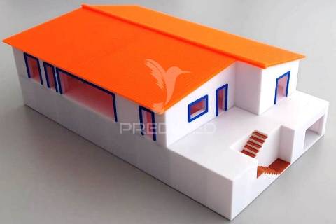 Quintinha em zona muito calma e tranquila.