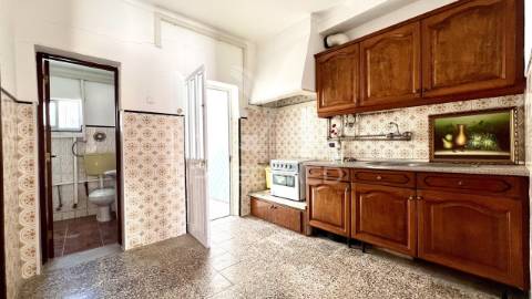 Moradia t2 com sótão em setúbal