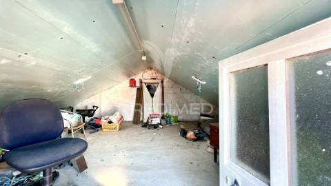 Moradia t2 com sótão em setúbal