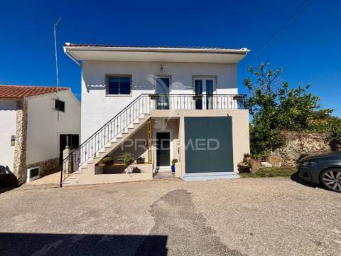 Moradia de charme com toques rústicos  t3