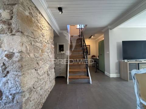 Moradia de charme com toques rústicos  t3