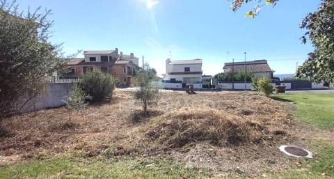 Lote para construção de moradia, localizado em abrantes.