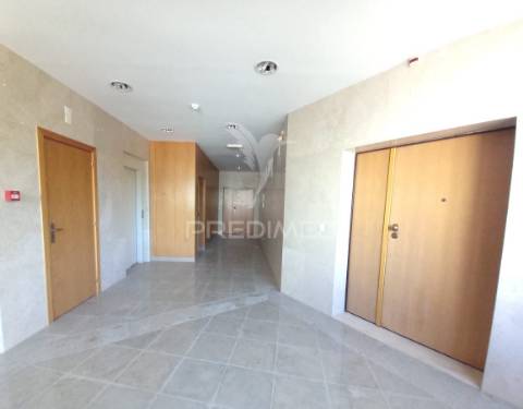 Escritório – urbanização dos plátanos, abrantes.