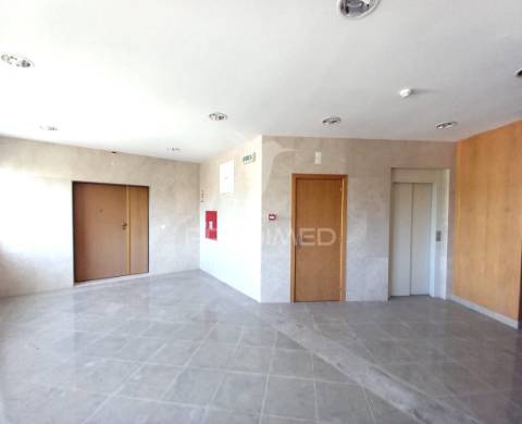 Escritório – urbanização dos plátanos, abrantes.