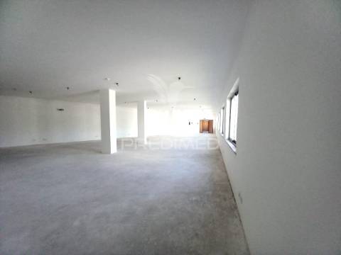 Escritório – urbanização dos plátanos, abrantes.