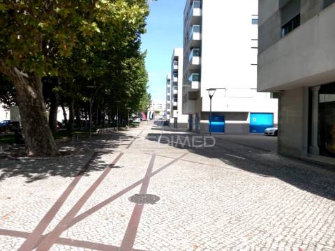 Escritório – urbanização dos plátanos, abrantes.