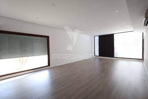 Moradia isolada t4 como nova